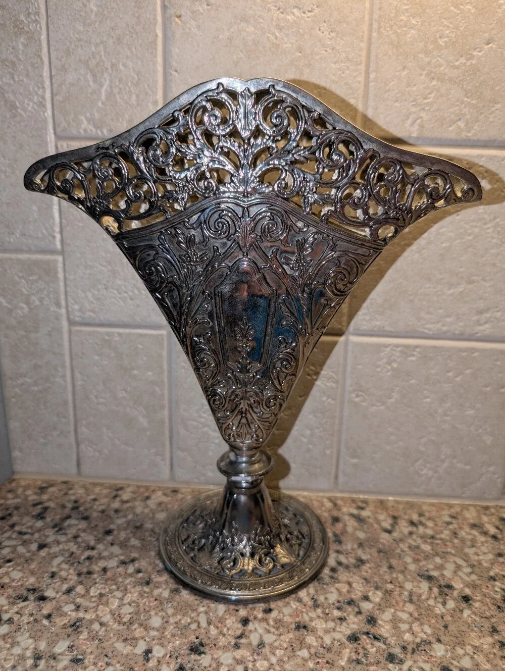 Vintage -Godinger Silver Art Co Ornate REPOUSSE Victorian Fan Flower Vase!